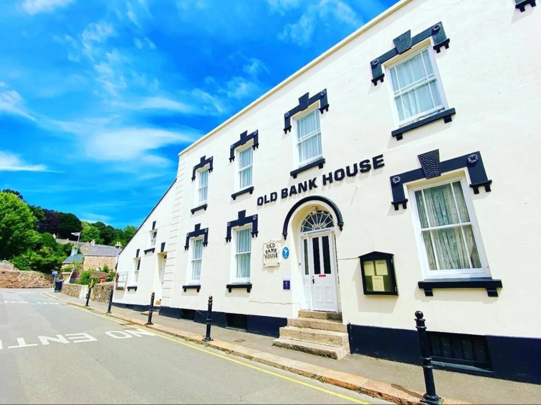 The Old Bank House Hotel Grouville Exteriör bild